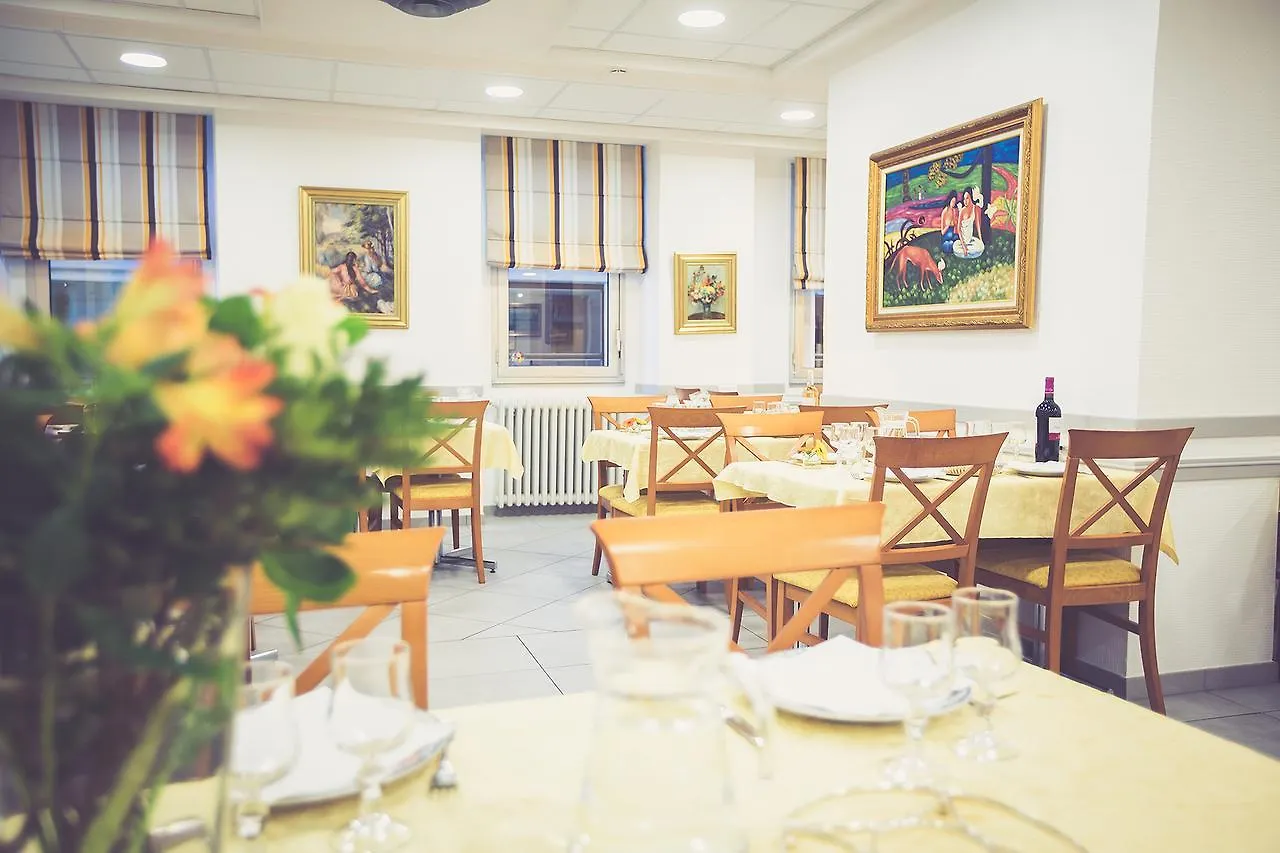 Hotel Notre Dame De France Lourdes