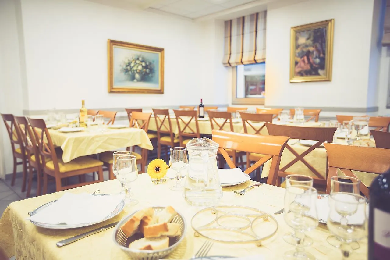 Hotel Notre Dame De France Lourdes 3*,  France